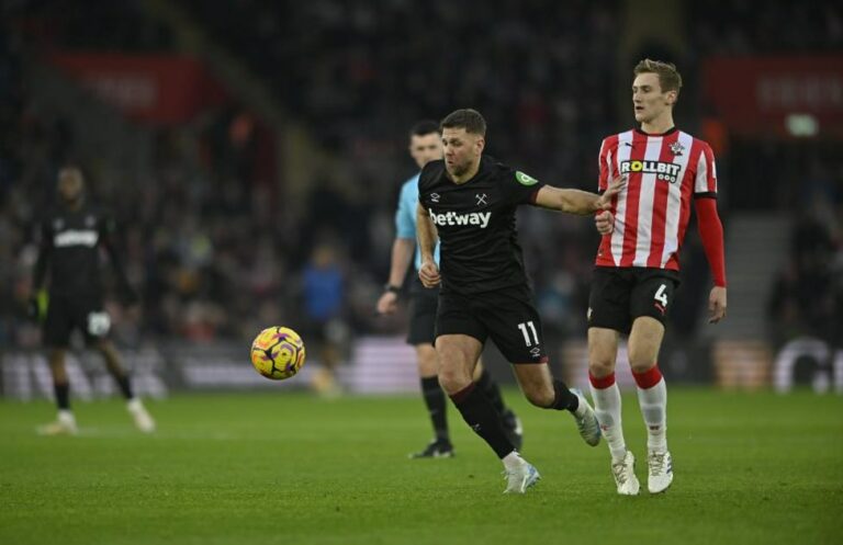 Southampton vs West Ham (22:00 – 26/12) | Xem lại trận đấu