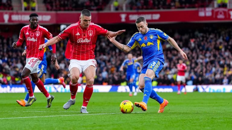 Nottingham Forest vs Leeds United (21:00 – 09/11) | Xem lại trận đấu